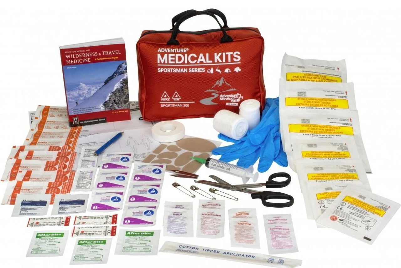 Adventure Medical Kits Sportmans 200 Medical Kit 0105-0200 5 Adventure Medical Kits Sportmans 200 Medical Kit 0105-0200 - Image 3