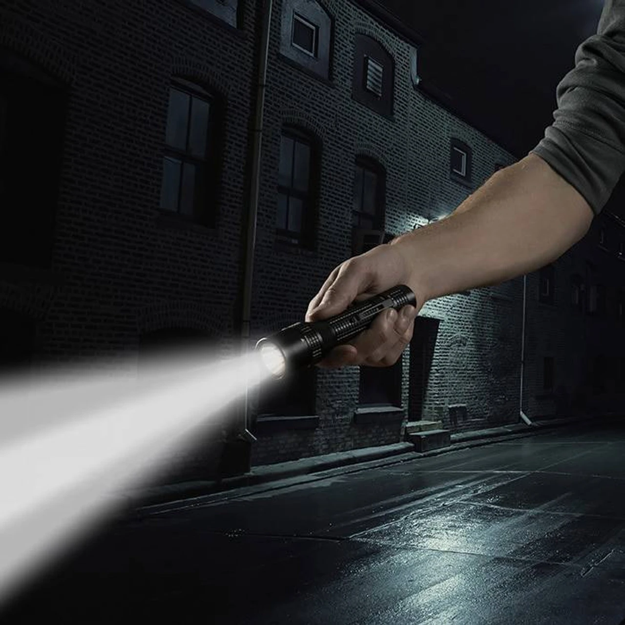 Inova T8R PowerSwitch Rechargeable Dual Color LED Flashlight 7 Inova T8R PowerSwitch Rechargeable Dual Color LED Flashlight - Image 5