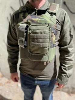 LA Police Gear JTE Lightweight MOLLE Plate Carrier 30 LA Police Gear JTE Lightweight MOLLE Plate Carrier -Outdoor Life Store la police gear jte lightweight molle plate carrier pc jte 28371.1674522127