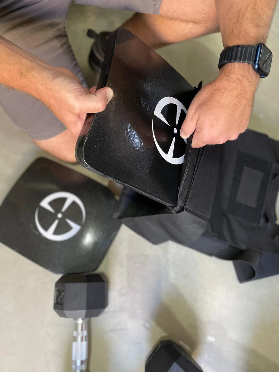 LA Police Gear JTE Lightweight MOLLE Plate Carrier 7 LA Police Gear JTE Lightweight MOLLE Plate Carrier - Image 5