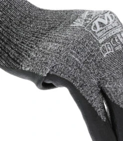 Mechanix Wear SpeedKnit C3 Cut Resistant Glove 10 Mechanix Wear SpeedKnit C3 Cut Resistant Glove -Outdoor Life Store mechanix wear speedknit c3 cut resistant glove s2de 58 05982.1613756357