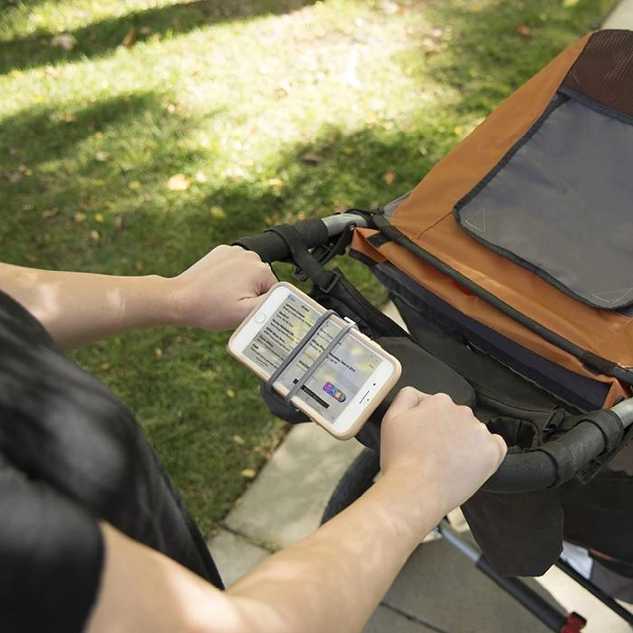 Nite Ize HandleBand Universal Smartphone Bar Mount 6 Nite Ize HandleBand Universal Smartphone Bar Mount - Image 4