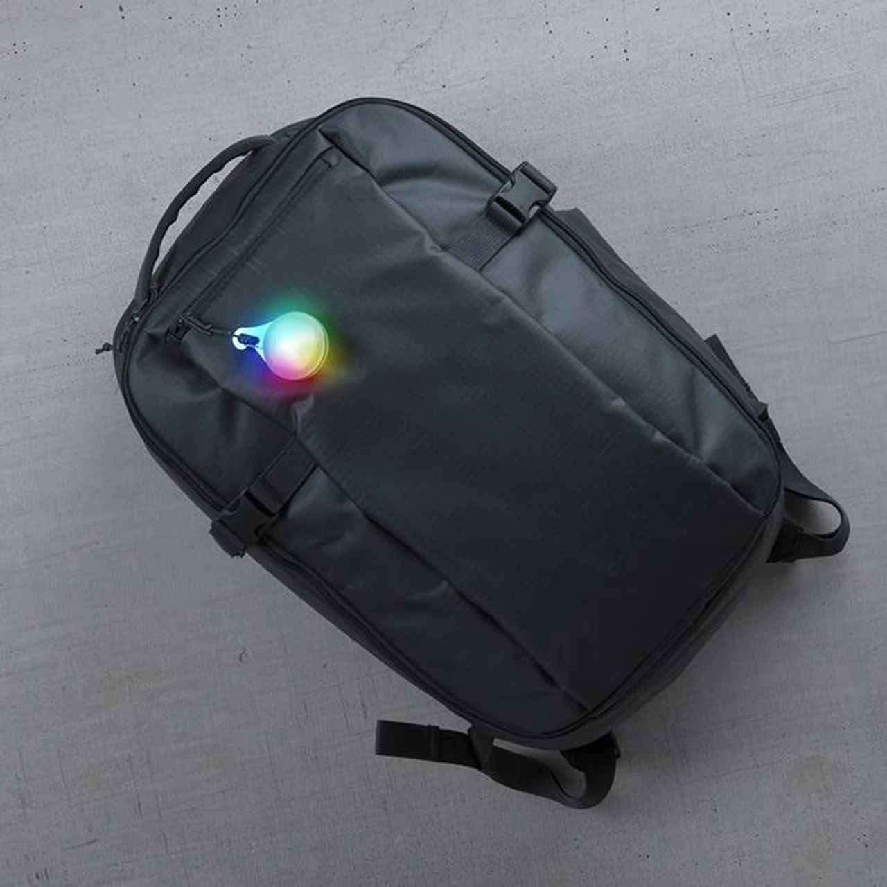 Nite Ize SpotLit XL Rechargeable Collar Light Disc-O Select 6 Nite Ize SpotLit XL Rechargeable Collar Light Disc-O Select - Image 4