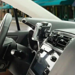 Nite Ize Squeeze Universal Vent Mount -Outdoor Life Store nite ize squeeze universal vent mount suvk 01 r8 08802.1648650557