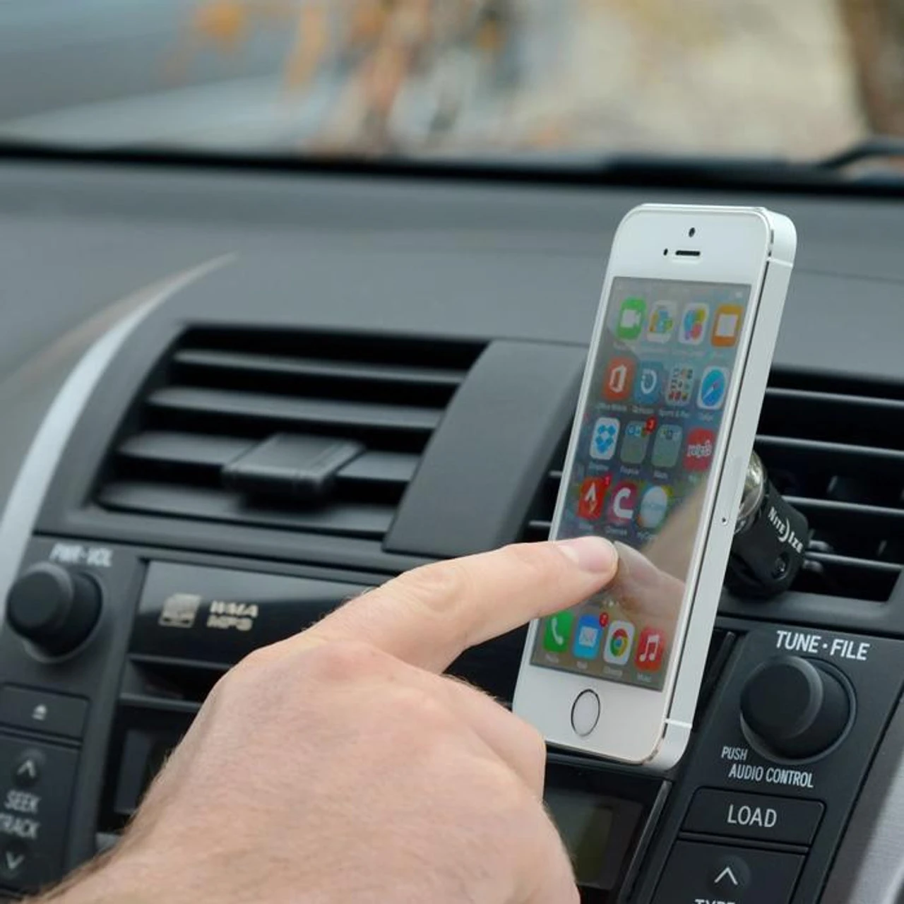 Nite Ize Steelie Original Vent Kit 6 Nite Ize Steelie Original Vent Kit - Image 4