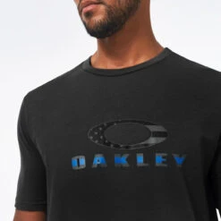 Oakley SI TBL Logo Tee FOA402829 -Outdoor Life Store oakley si tbl logo tee foa402829 foa402829 54363.1647006426