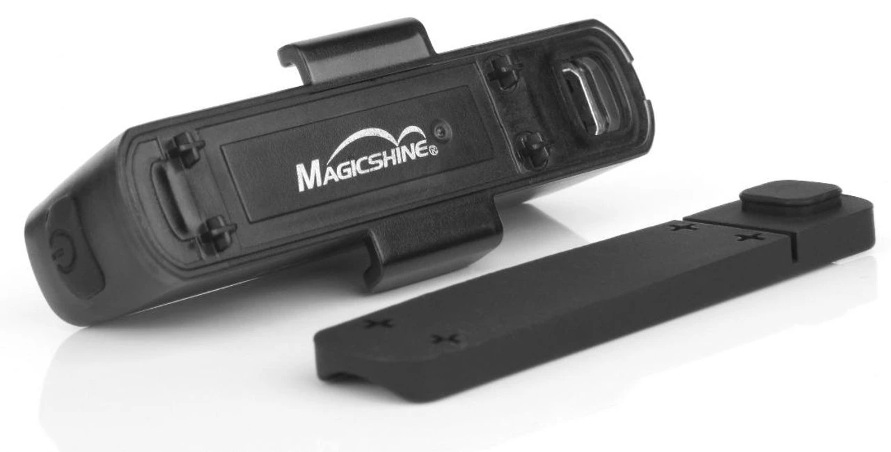 Olight SEEMEE 30 TL LED Bicycle Tail Light 6 Olight SEEMEE 30 TL LED Bicycle Tail Light - Image 4