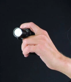 Safariland 190 Lumen Rapid Light System -Outdoor Life Store safariland 190 lumen rapid light system rls 1 3 pic 1 98520.1601549378