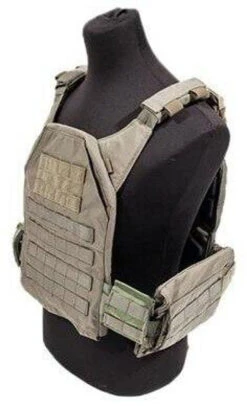 Tactical Tailor Fight Light Large Plate Carrier 22032LW -Outdoor Life Store tactical tailor fight light large plate carrier 22032lw 22032lw 61367.1619205646