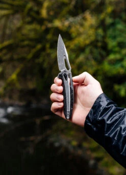 Zero Tolerance 0990 Spear Point Flipper Knife -Outdoor Life Store zero tolerance 0990 spear point flipper knife 0990 71608.1658600820